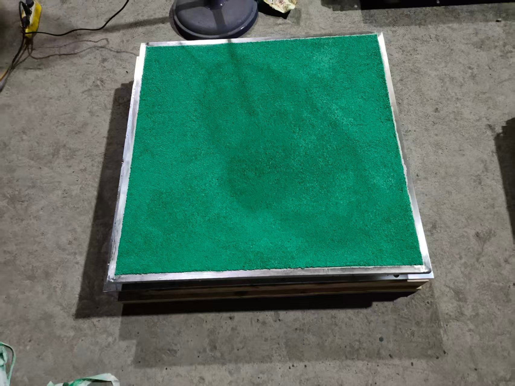 Customizable hydraulic manhole cover/hydraulic Floor Hatch for integrated pipe gallery