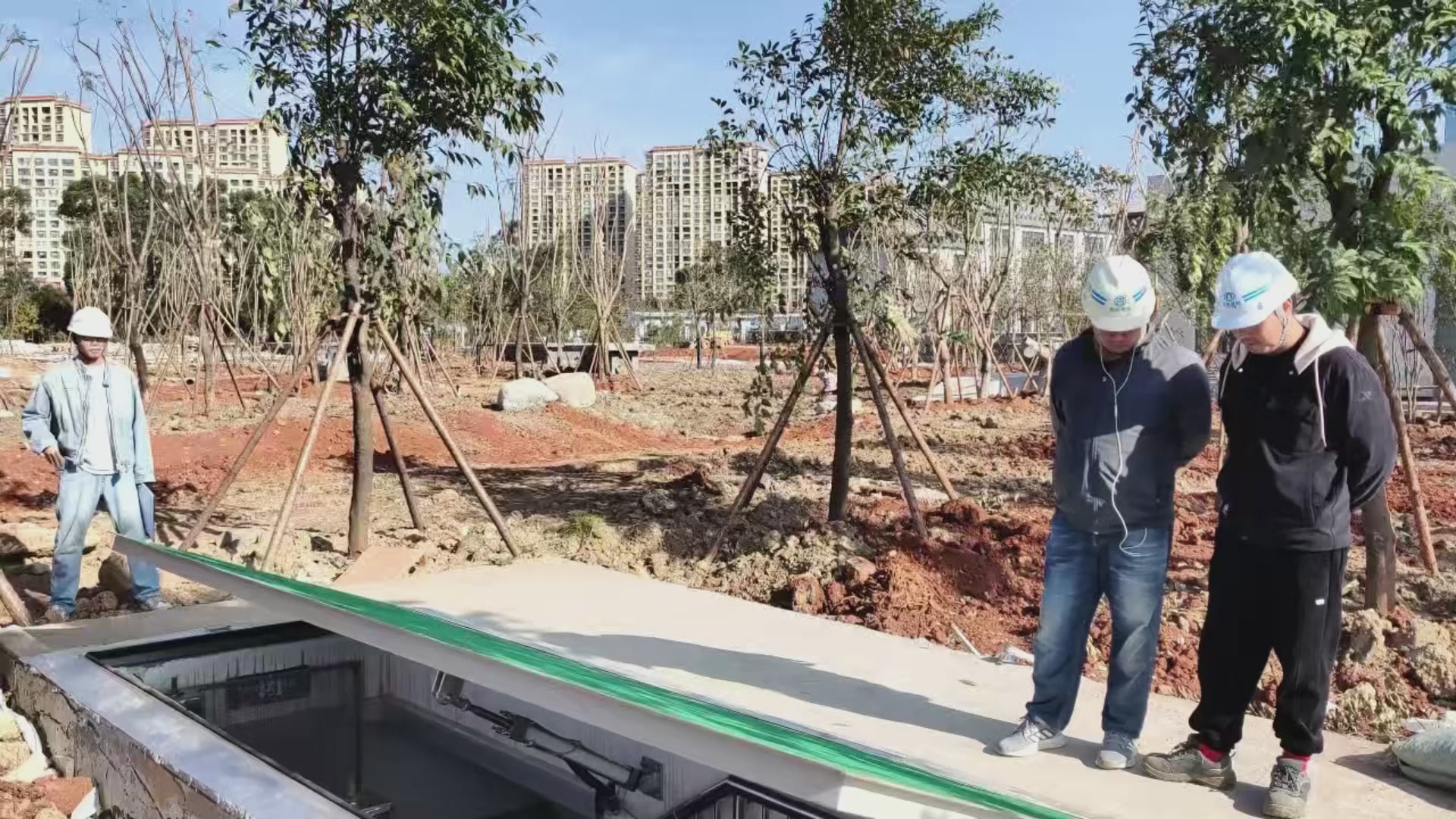 Customizable large stainless steel hydraulic Floor Access Door